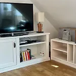 Aalhues-Ferienwohnung-Ueber-2-Etagen-Fuer-4-Erwachsene-Und-1-Kind