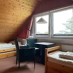 Aalhues-Ferienwohnung-Ueber-2-Etagen-Fuer-4-Erwachsene-Und-1-Kind