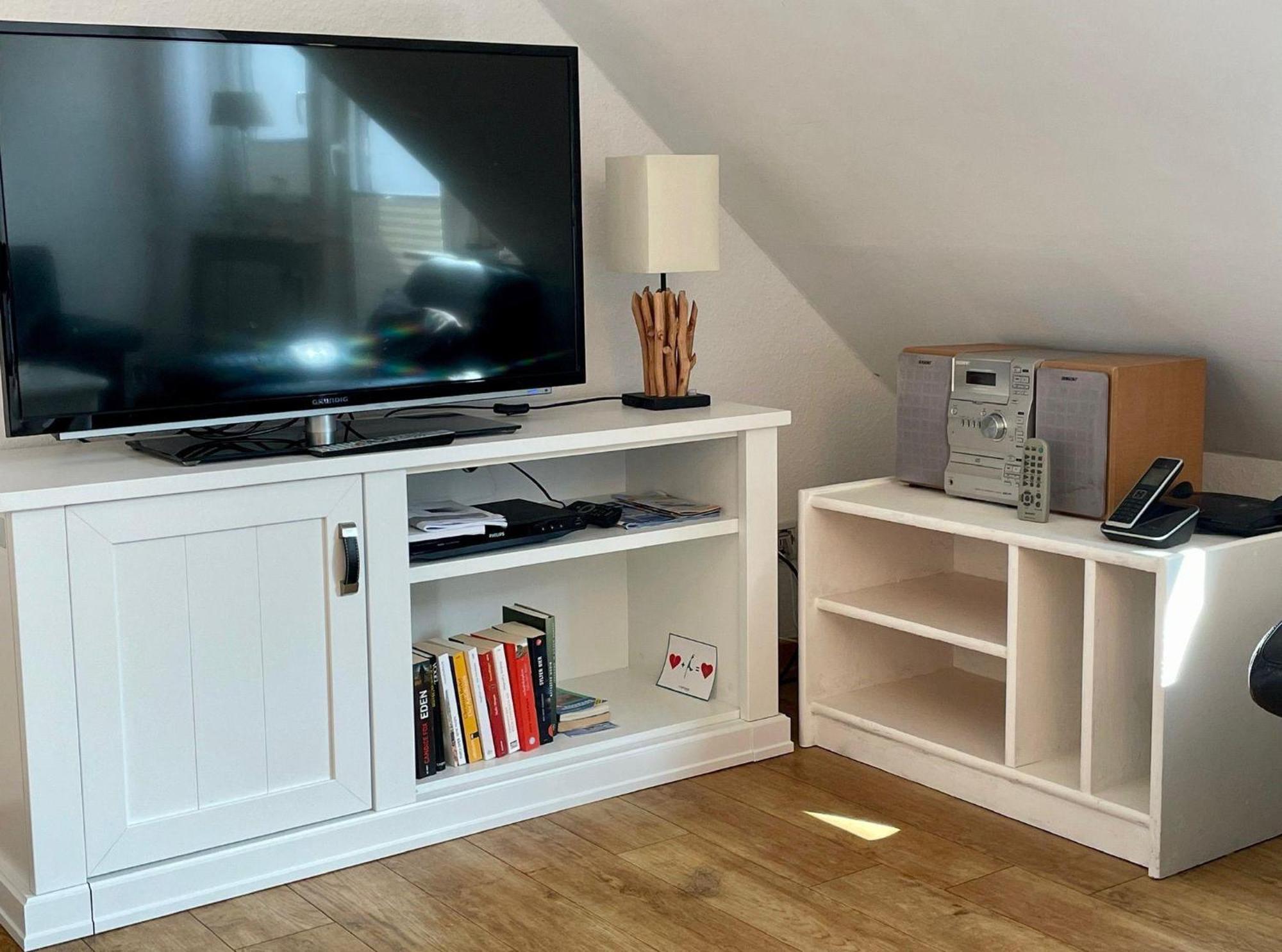 Aalhues-ferienwohnung-ueber-2-etagen-fuer-4-erwachsene-und-1-kind Apartment *