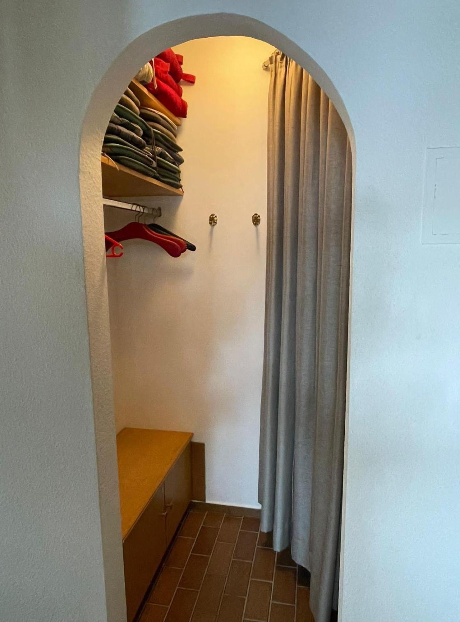 Aalhues-ferienwohnung-ueber-2-etagen-fuer-4-erwachsene-und-1-kind Apartment Westerland