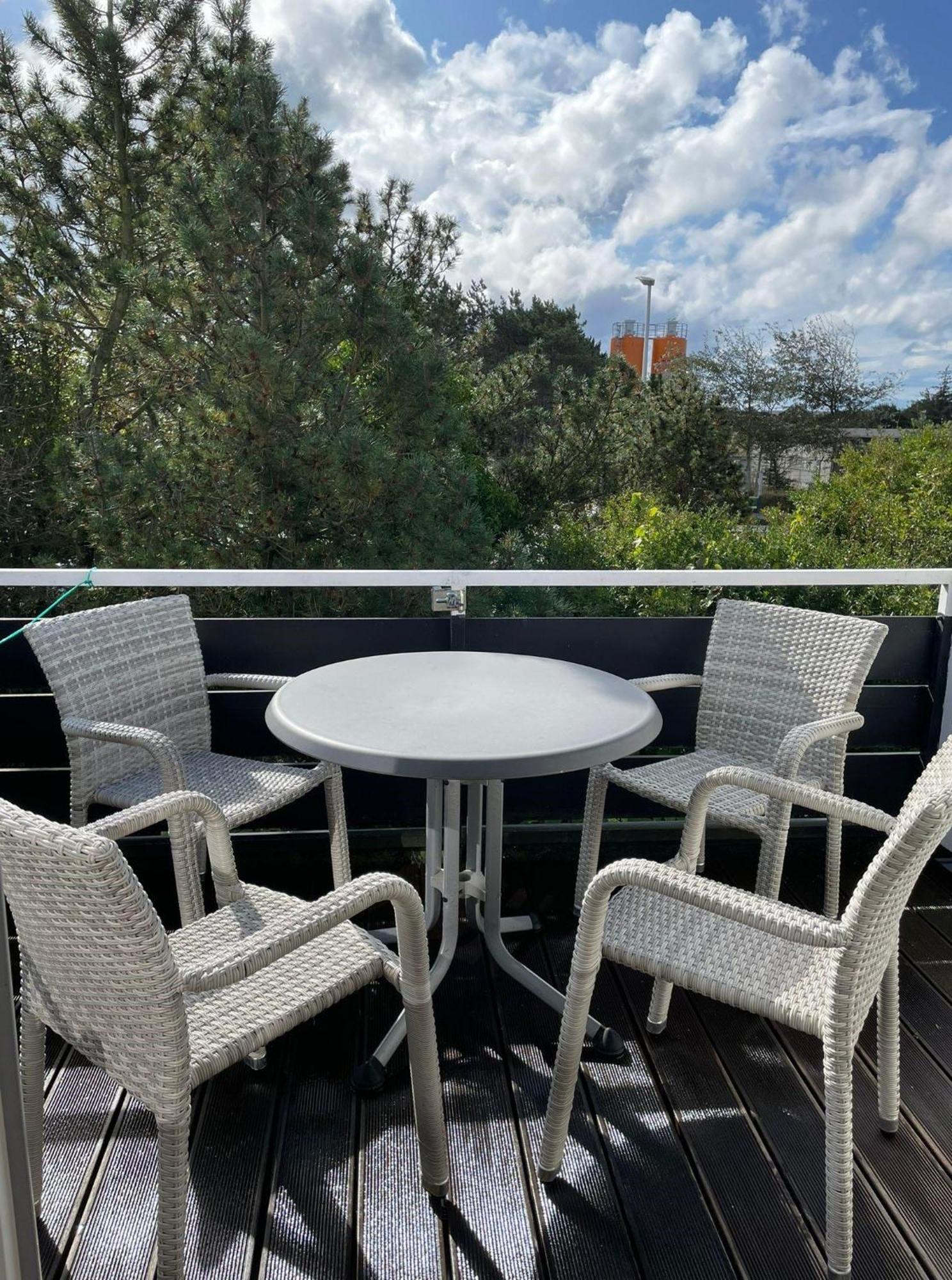 Aalhues-ferienwohnung-ueber-2-etagen-fuer-4-erwachsene-und-1-kind Apartment *